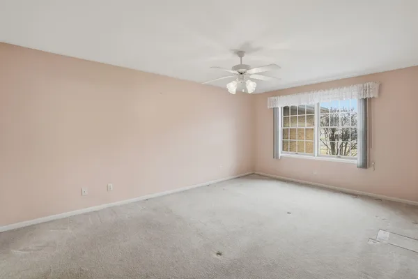 $210,000 | 9735 Wildwood Court, Unit 1B, Highland, IN 46322