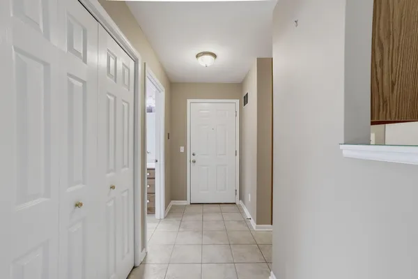 $210,000 | 9735 Wildwood Court, Unit 1B, Highland, IN 46322