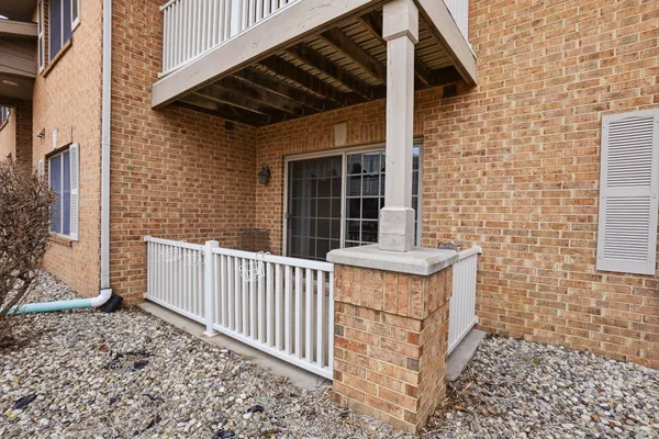 $210,000 | 9735 Wildwood Court, Unit 1B, Highland, IN 46322