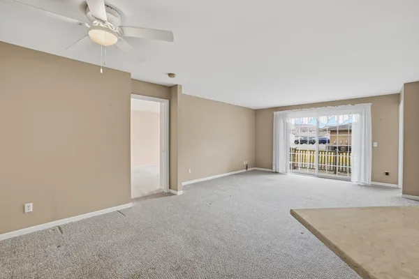 $210,000 | 9735 Wildwood Court, Unit 1B, Highland, IN 46322