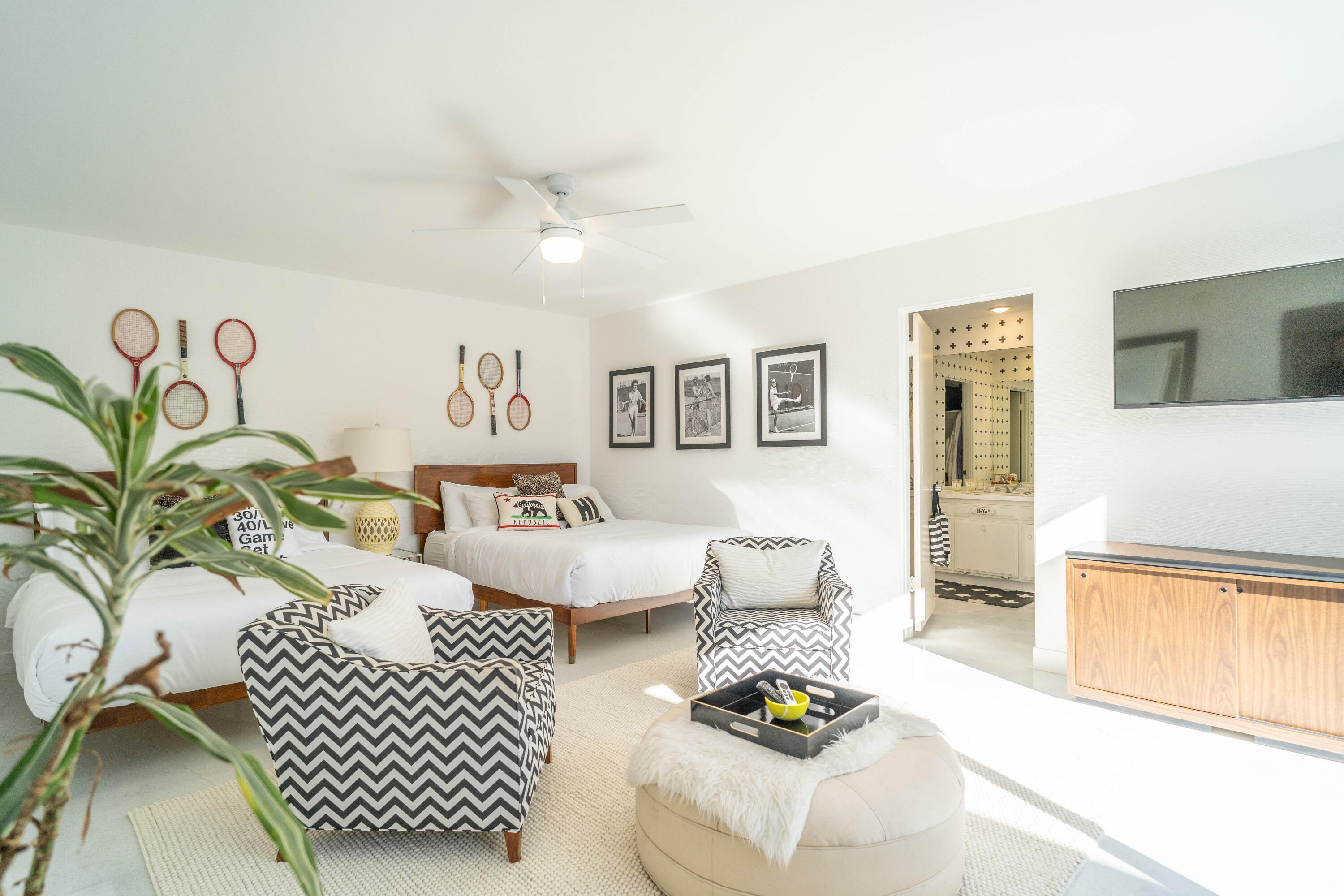 45705 Pawnee Road Indian Wells, CA 92210 - Photo 45 of 59 a living room with furniture and wooden floor
