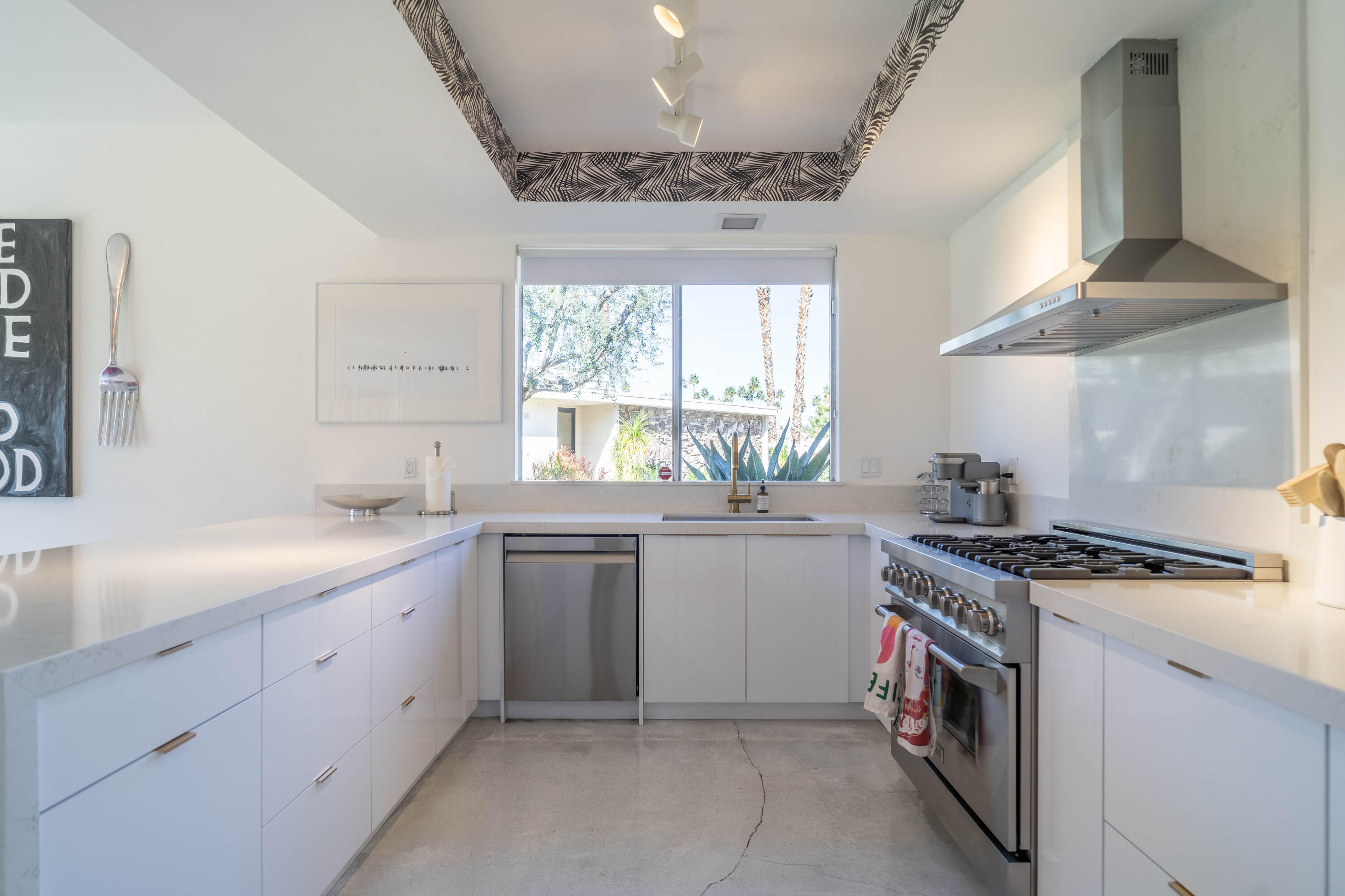 45705 Pawnee Road Indian Wells, CA 92210 - Photo 8 of 59 45705 Pawnee-5