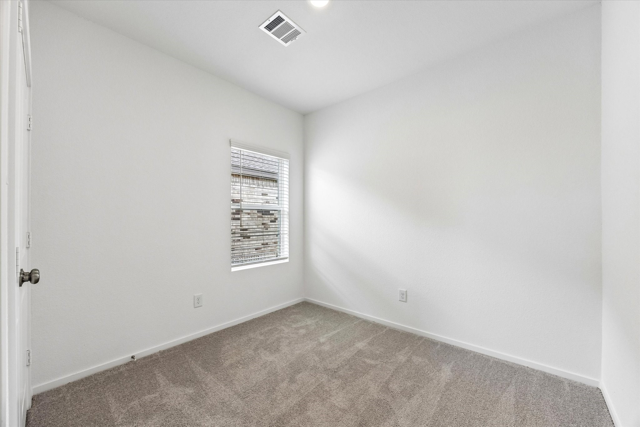2207 Salinas Drive Rosharon, TX 77583 - Photo 8 of 15
