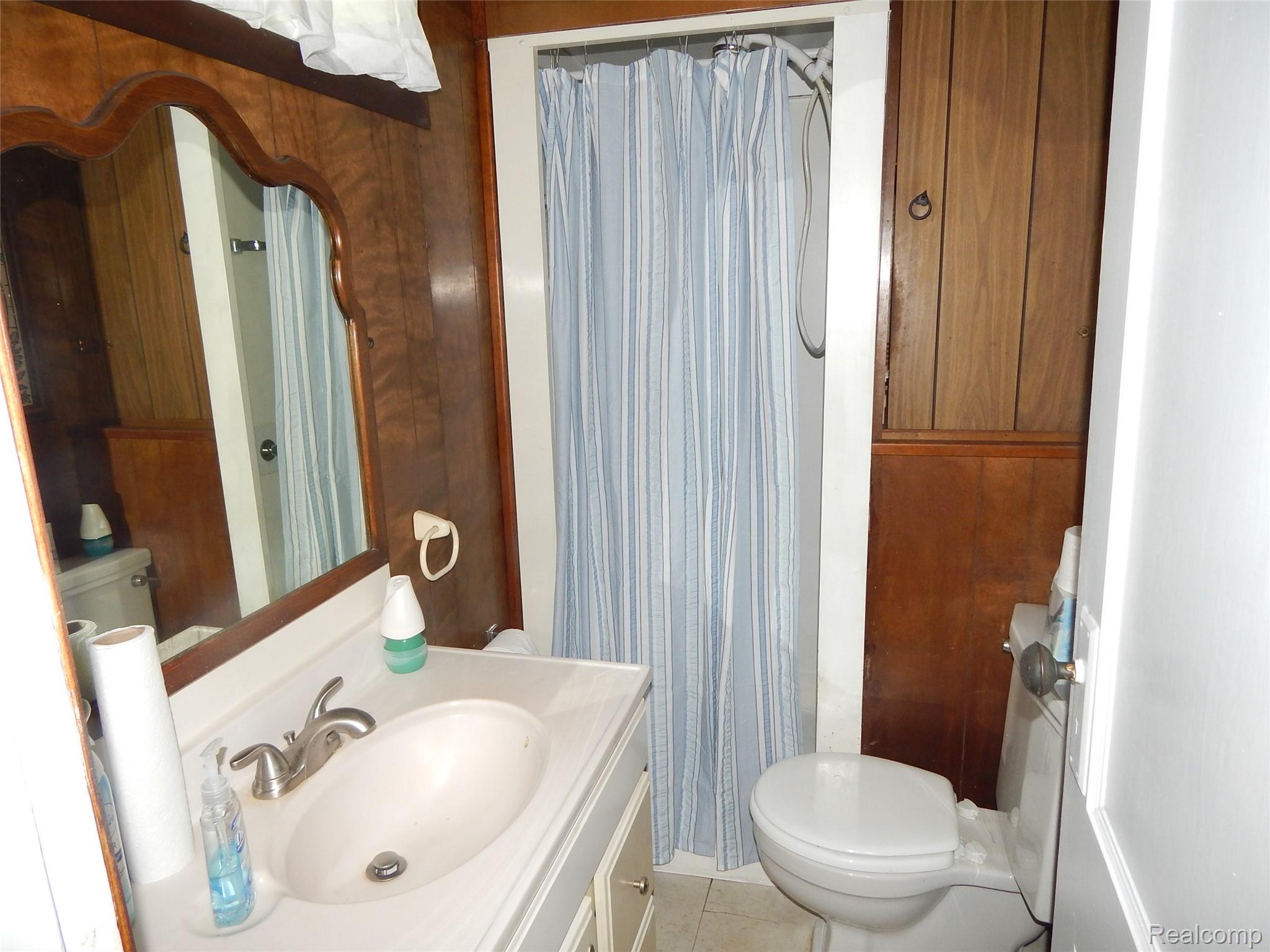 7428 Grove Road Lexington, MI 48450 - Photo 24 of 39 DSCN5285 - Copy.JPG