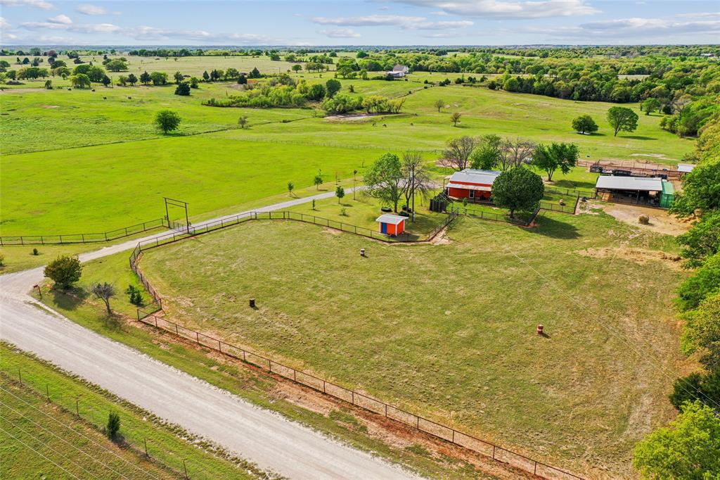 1406 North Johnson Loop Montague, TX 76251 - Photo 3 of 40