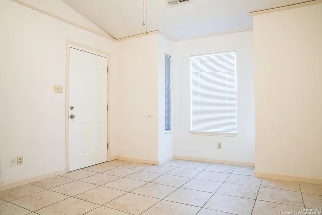 $890 | 11610 Vance Jackson, Unit 980, San Antonio, TX 78230