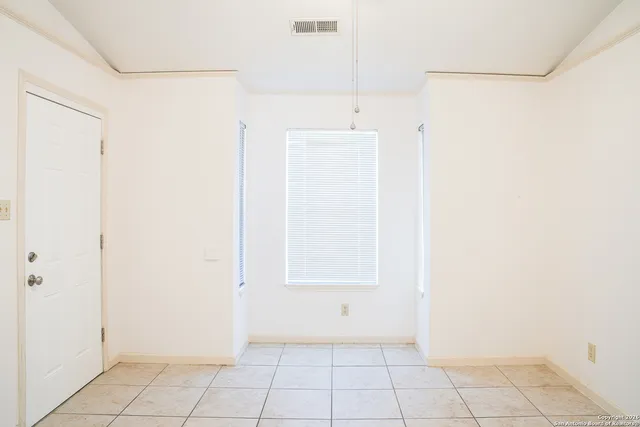 $890 | 11610 Vance Jackson, Unit 980, San Antonio, TX 78230