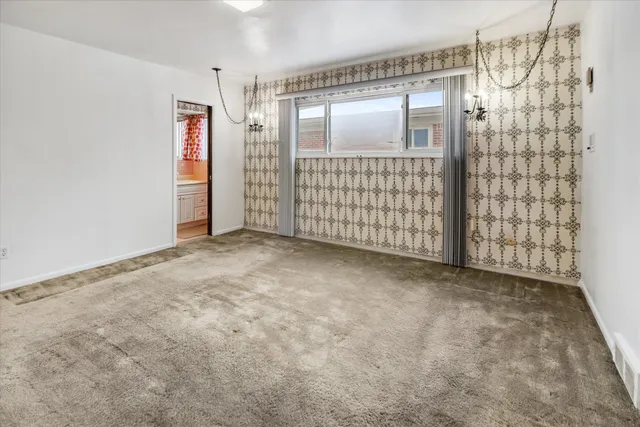 $349,500 | 10431 Oneida Boulevard, Oak Park, MI 48237