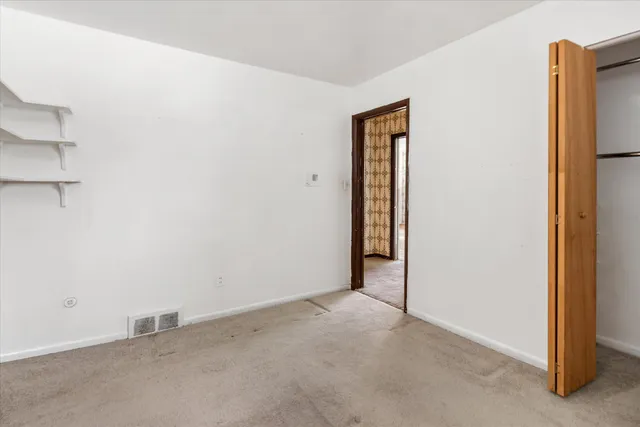 $349,500 | 10431 Oneida Boulevard, Oak Park, MI 48237