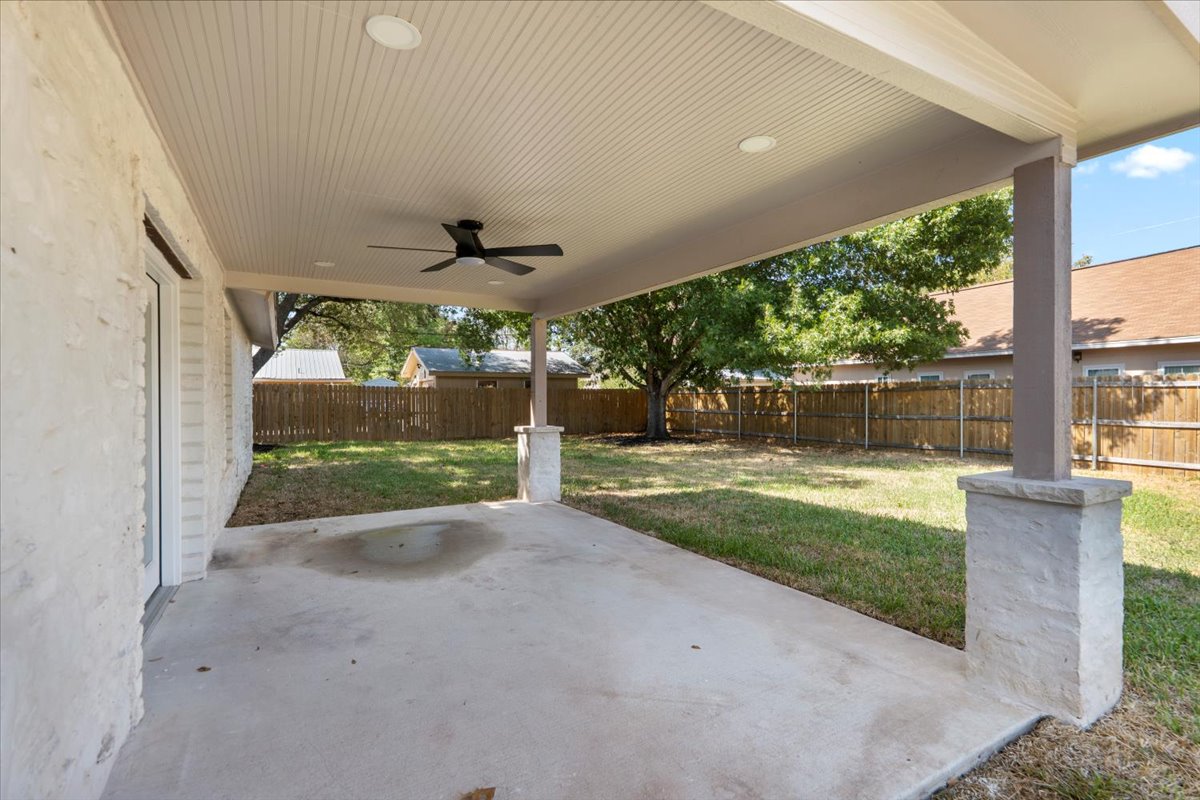 412 Oak Street Bastrop, TX 78602 - Photo 25 of 25 a view of a yard with porch and a yard