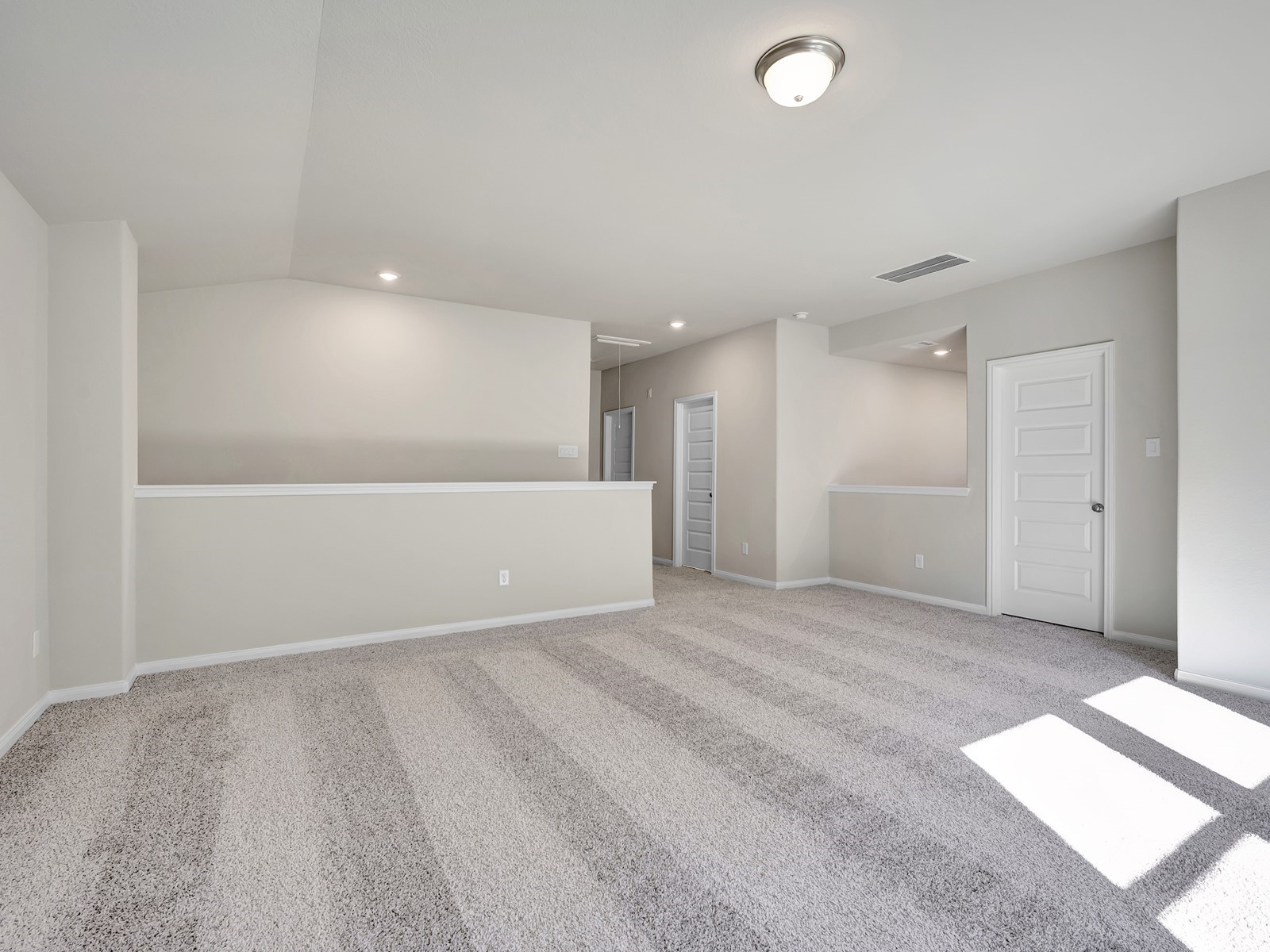 1681 Hopson Ranch Drive Conroe, TX 77301 - Photo 18 of 32 Photo is not of the actual home, but is an inspirational photo of builder’s model home and may depict options, furnishings, and/or decorator features that are not included