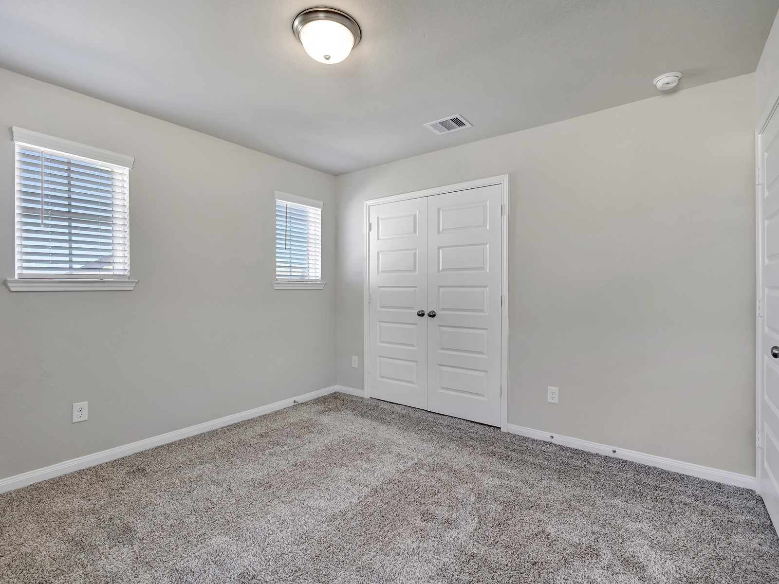 1681 Hopson Ranch Drive Conroe, TX 77301 - Photo 22 of 32 Photo is not of the actual home, but is an inspirational photo of builder’s model home and may depict options, furnishings, and/or decorator features that are not included