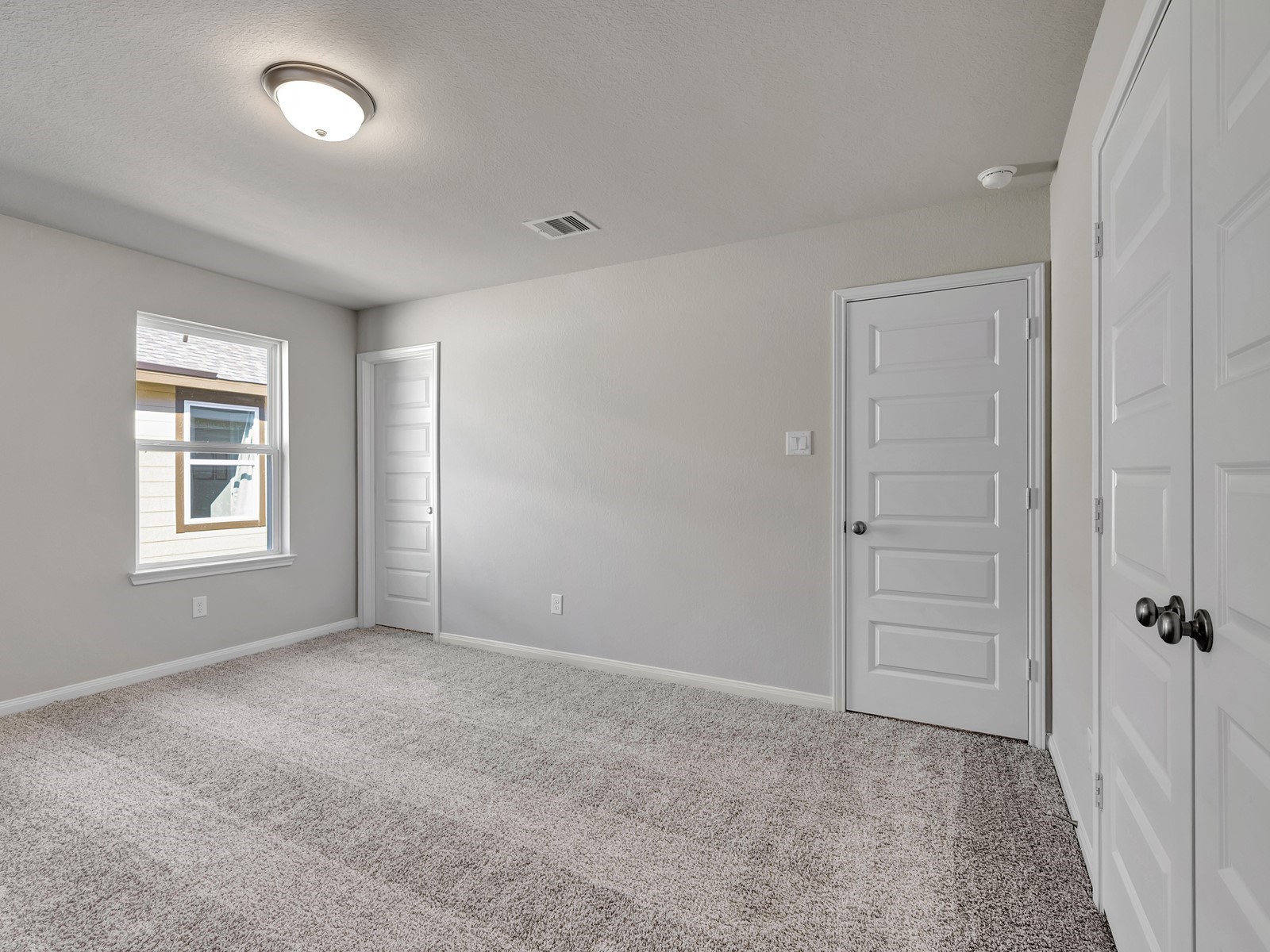 1681 Hopson Ranch Drive Conroe, TX 77301 - Photo 23 of 32 Photo is not of the actual home, but is an inspirational photo of builder’s model home and may depict options, furnishings, and/or decorator features that are not included