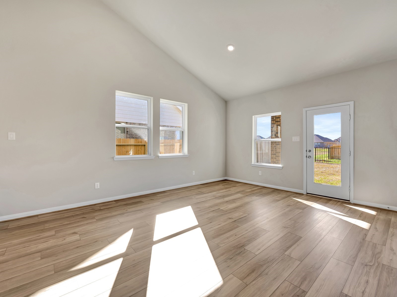 1681 Hopson Ranch Drive Conroe, TX 77301 - Photo 4 of 32 Photo is not of the actual home, but is an inspirational photo of builder’s model home and may depict options, furnishings, and/or decorator features that are not included