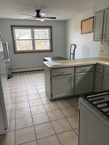 $1,900 | 4801 South Kolin Avenue, Unit 2, Chicago, IL 60632