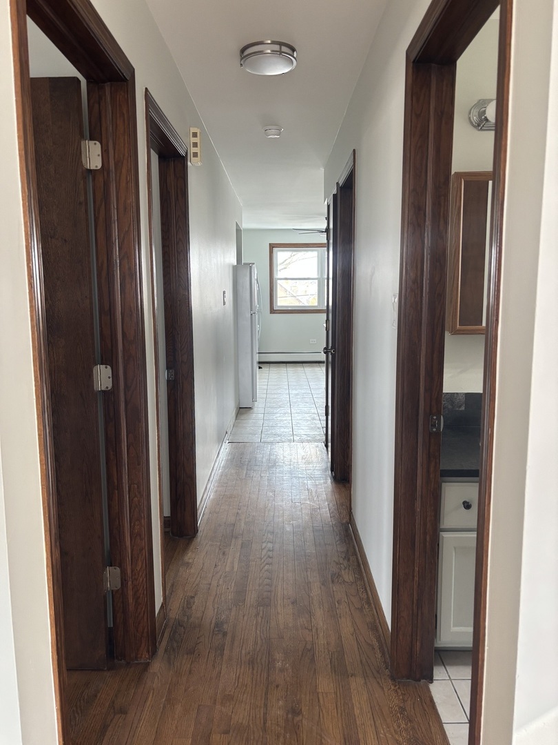 4801 South Kolin Avenue, Unit 2 Chicago, IL 60632 - Photo 5 of 24