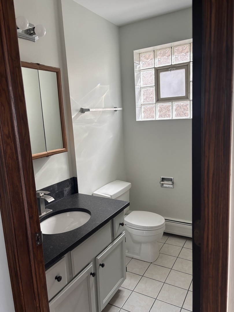 4801 South Kolin Avenue, Unit 2 Chicago, IL 60632 - Photo 8 of 24