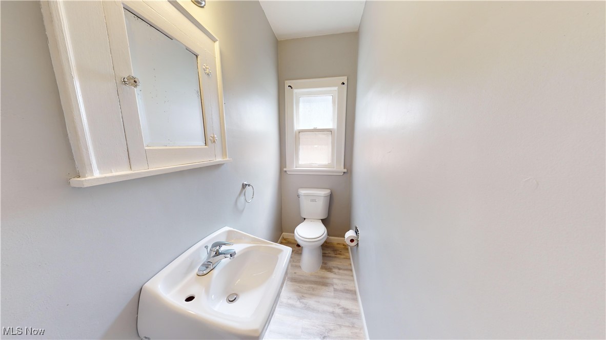 3558 Chelton Road Cleveland, OH 44120 - Photo 10 of 34