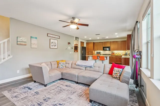 $529,000 | 4620 Lue Lane, Carmichael, CA 95608