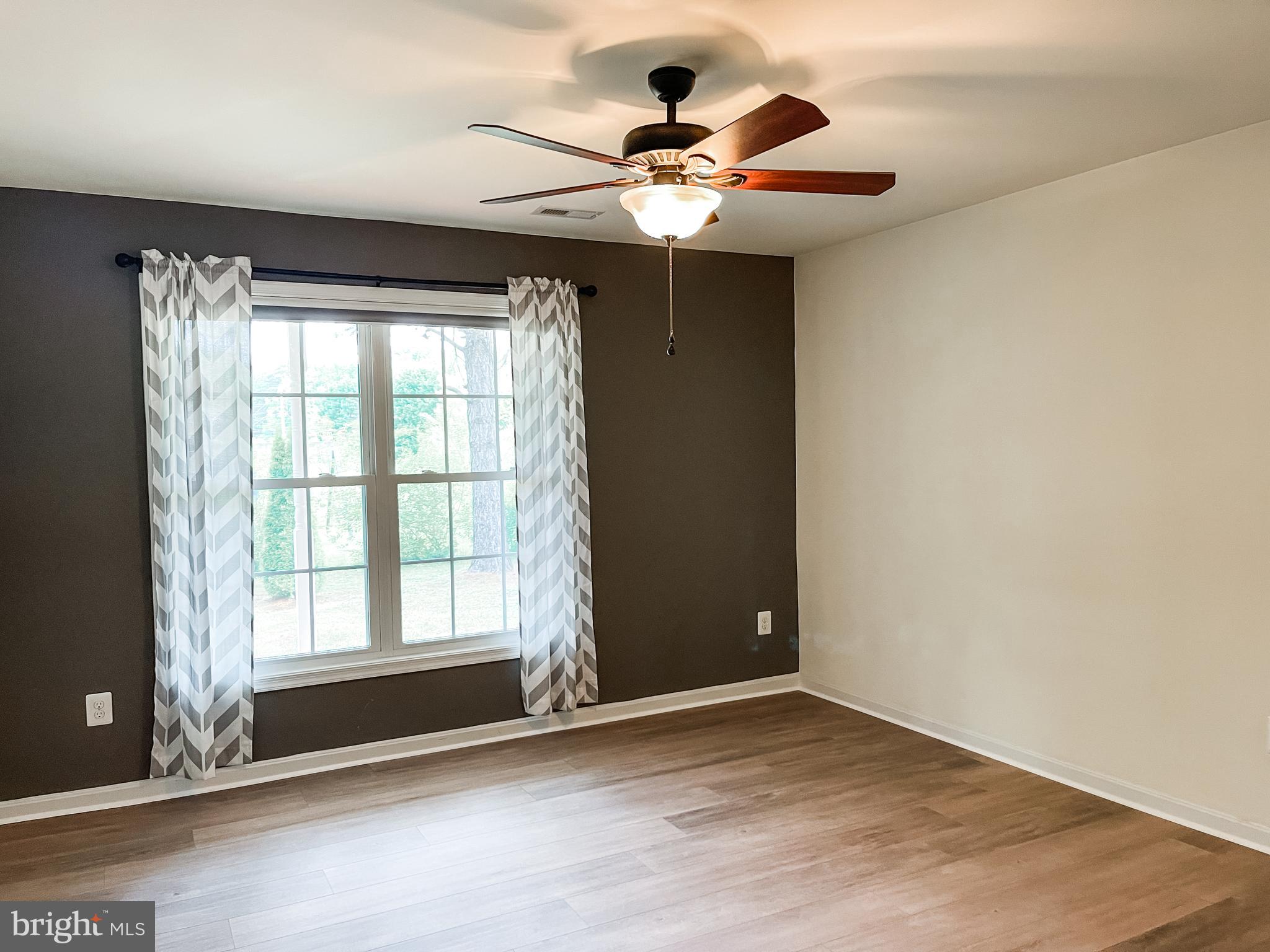 18162 White Tail Way St. Inigoes, MD 20684 - Photo 10 of 27 1st Floor Primary Bedroom