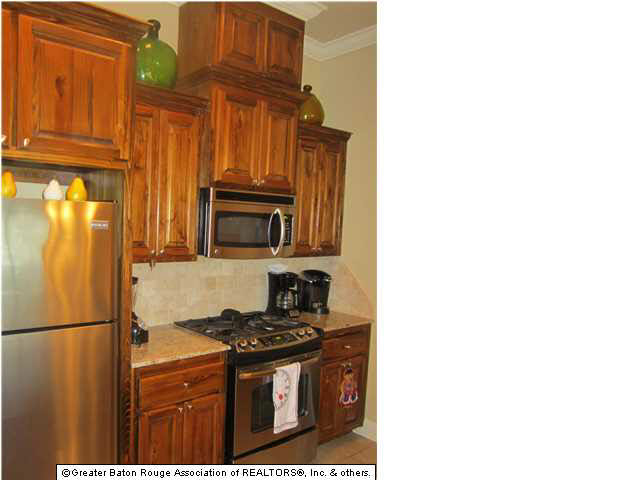 17872 Spring Creek Drive Baton Rouge, LA 70817 - Photo 3 of 15 Gallery Image 3