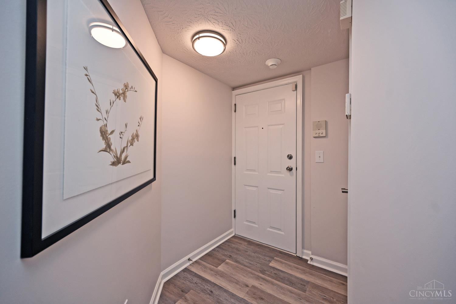 8418 Ridge Pointe Court Reading, OH 45237 - Photo 3 of 28