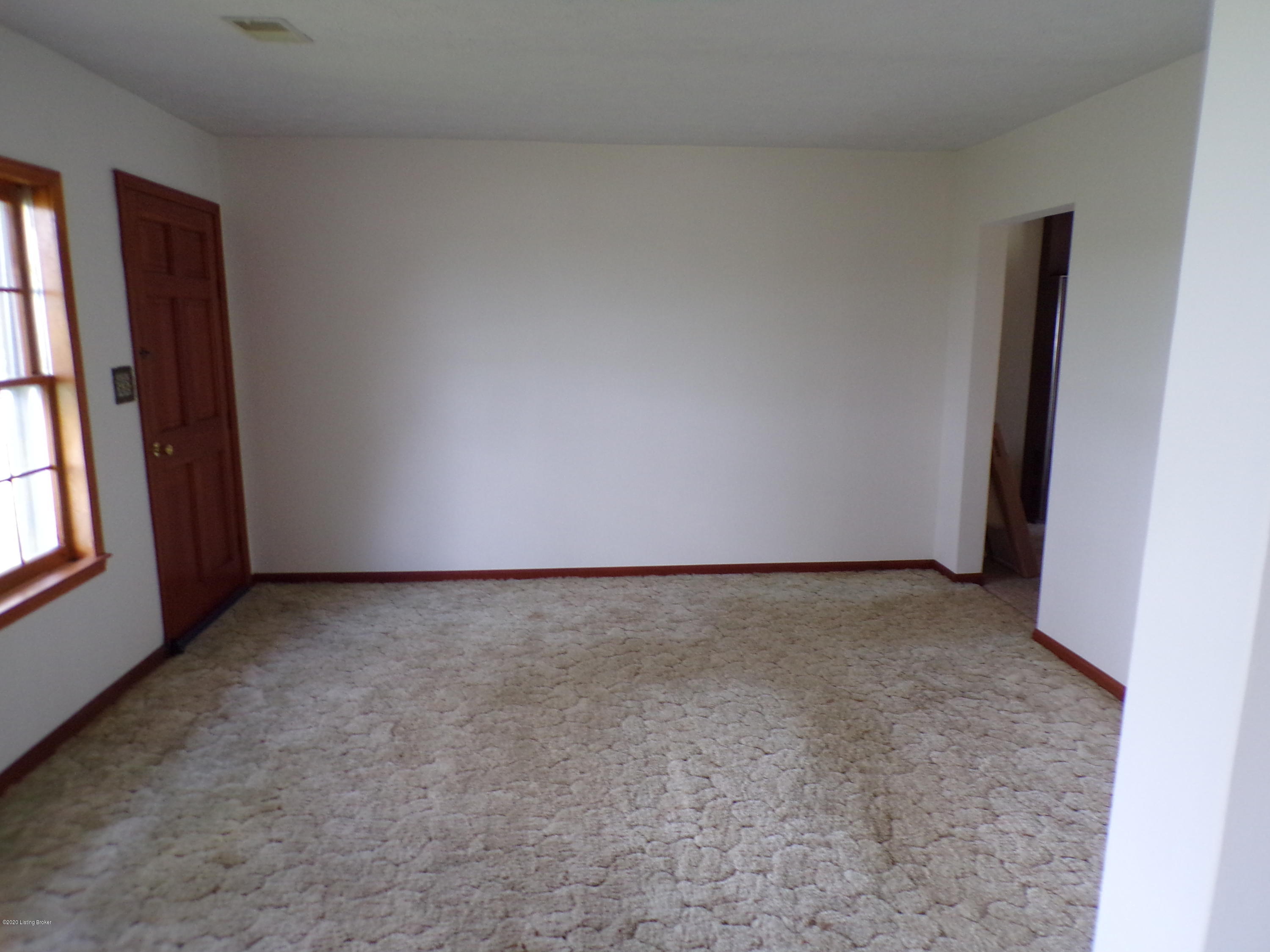 7945 Lawrenceburg Road Chaplin, KY 40012 - Photo 10 of 45 100_0080