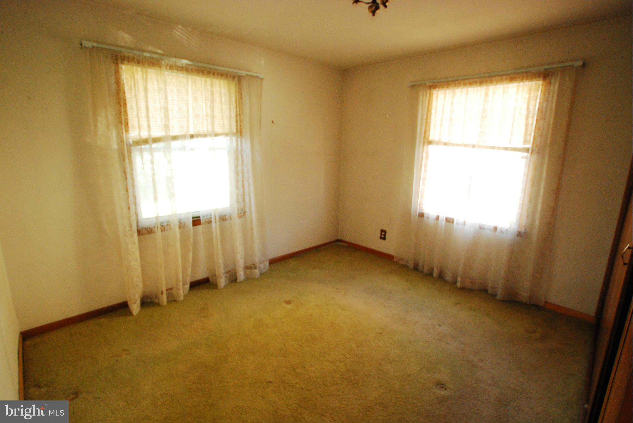 1610 Leslie Road Baltimore, MD 21222 - Photo 8 of 11 Bedroom