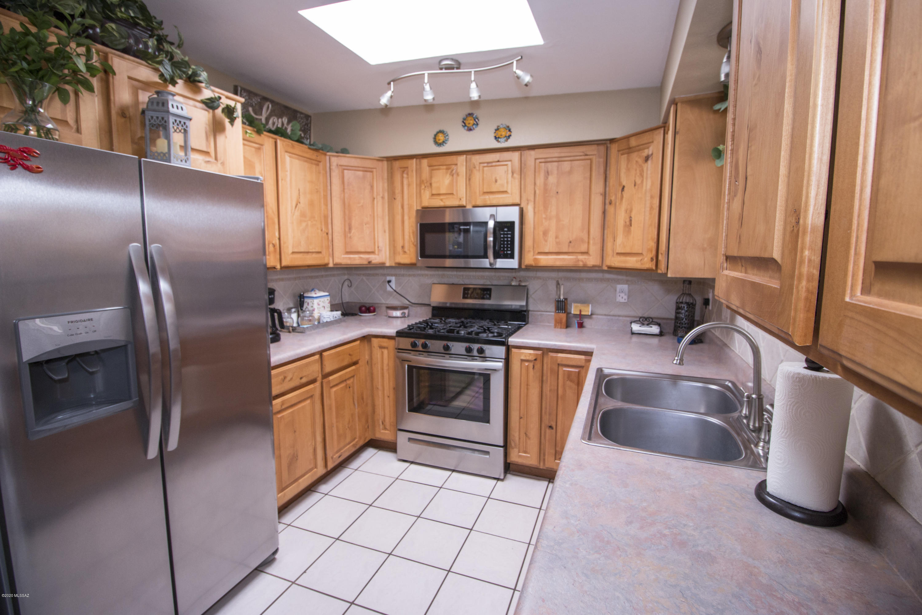 7431 North Rae Avenue Tucson, AZ 85741 - Photo 3 of 25 Gallery Image 3