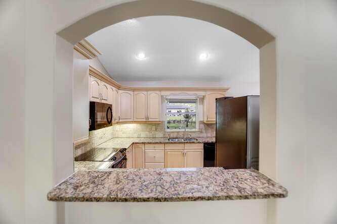 16875 63rd Road North Loxahatchee, FL 33470 - Photo 14 of 28 16875 63rd Rd N Wellington FL-small-014-