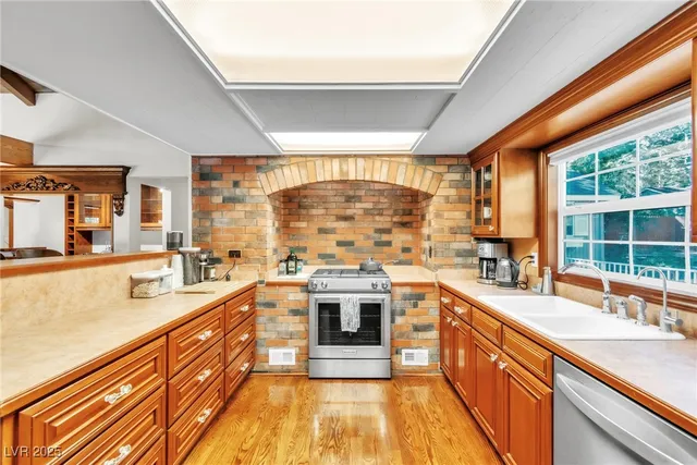 $890,000 | 4063 Zugspitz Way, Las Vegas, NV 89124