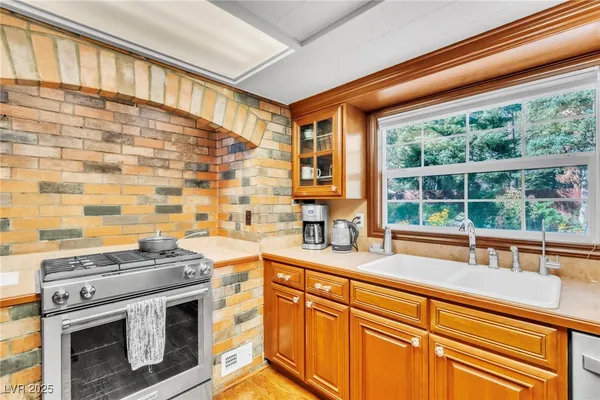 $890,000 | 4063 Zugspitz Way, Mount Charleston, NV 89124
