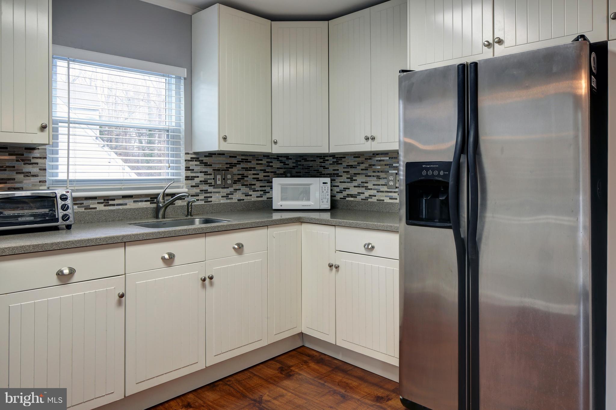 1872 Severn Grove Road Annapolis, MD 21401 - Photo 8 of 30 Kitchen