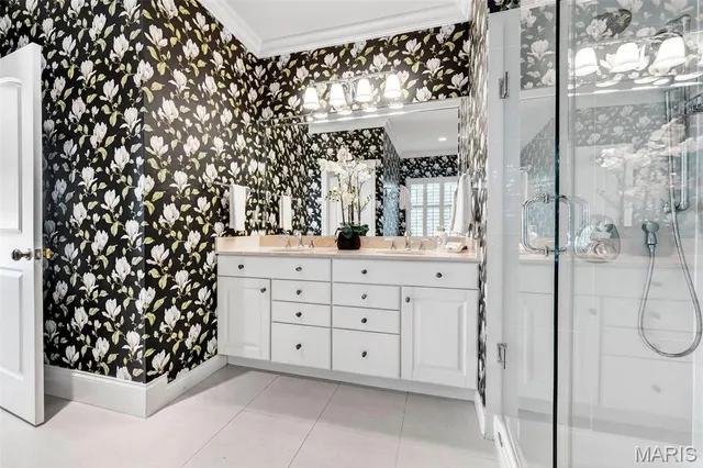 $1,150,000 | 4 Midpark Lane, Ladue, MO 63124