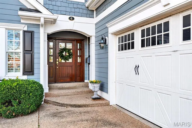 $1,150,000 | 4 Midpark Lane, Ladue, MO 63124