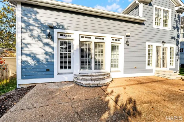 $1,150,000 | 4 Midpark Lane, Ladue, MO 63124