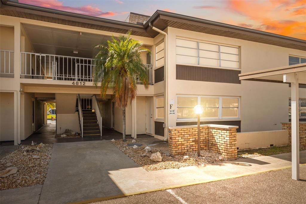 4812 Jasper Drive, Unit 105 New Port Richey, FL 34652 - Photo 6 of 63