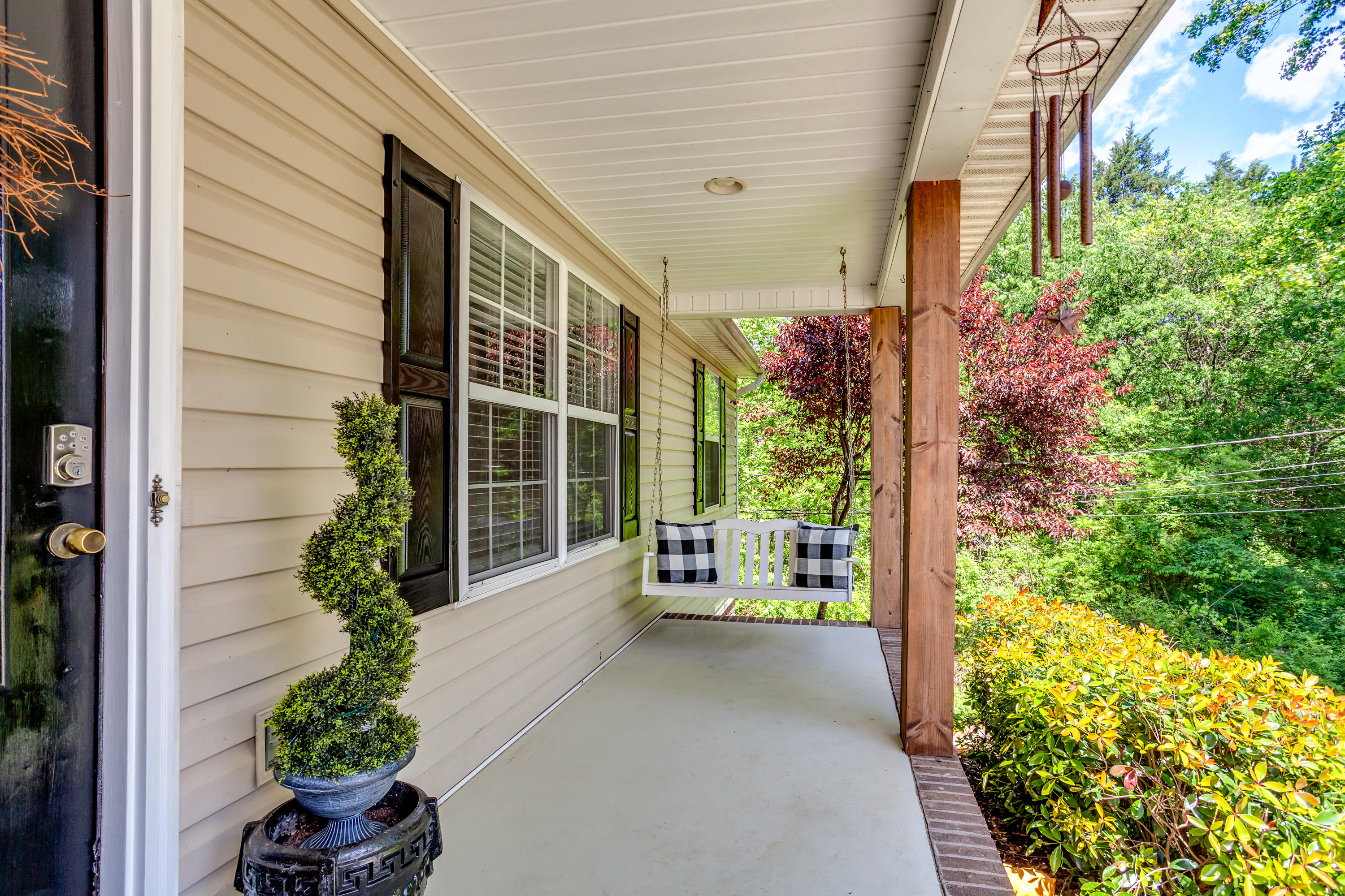 7941 Quail Run Road Knoxville, TN 37938 - Photo 4 of 40 005200511-1-7941QuailRunRdKnoxvilleTN-SM