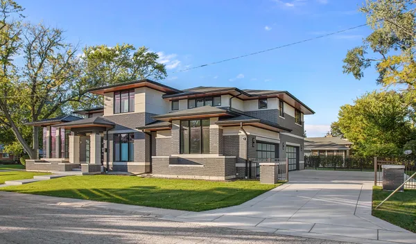 $2,999,999 | 6505 North Knox Avenue, Lincolnwood, IL 60712