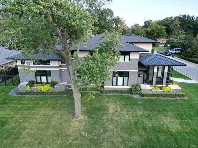 $2,999,999 | 6505 North Knox Avenue, Lincolnwood, IL 60712
