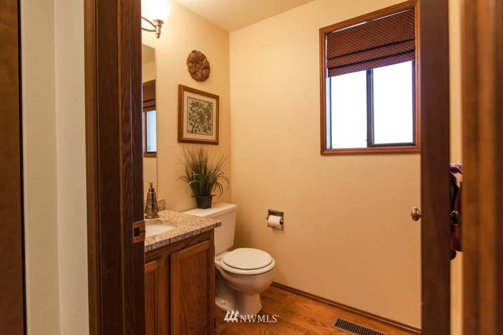 14919 Southeast 183rd Street Renton, WA 98058 - Photo 12 of 25 Gallery Image 12