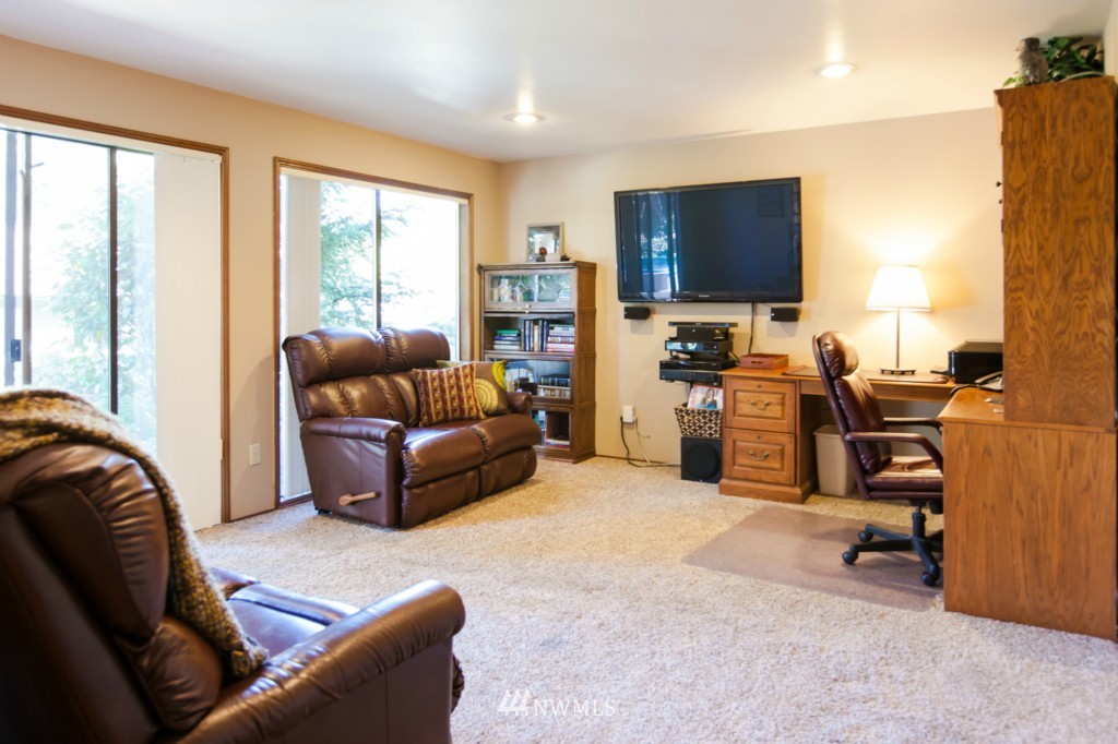 14919 Southeast 183rd Street Renton, WA 98058 - Photo 14 of 25 Gallery Image 14