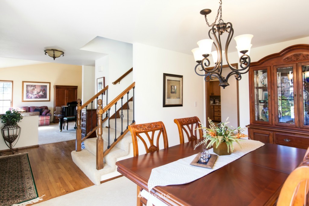 14919 Southeast 183rd Street Renton, WA 98058 - Photo 4 of 25 Gallery Image 4