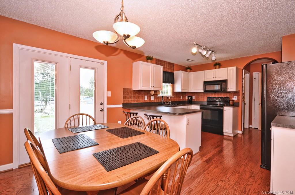 4057 Fincher Road Matthews, NC 28104 - Photo 13 of 24 Gallery Image 13