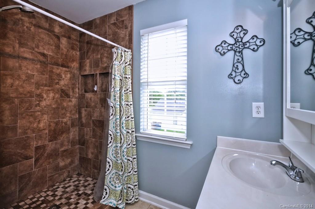 4057 Fincher Road Matthews, NC 28104 - Photo 17 of 24 Gallery Image 17