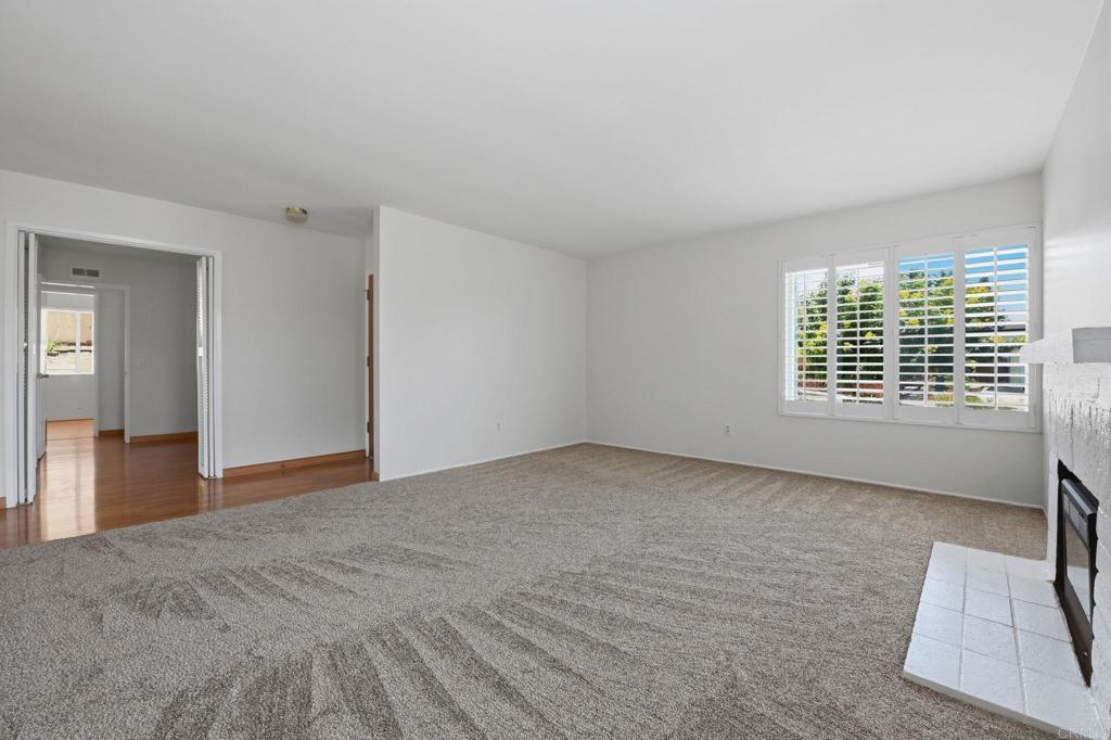 1712 Greentree Road Encinitas, CA 92024 - Photo 5 of 28 Gallery Image 5