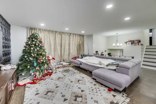 $449,900 | 1437 East Michele Drive, Palatine, IL 60074