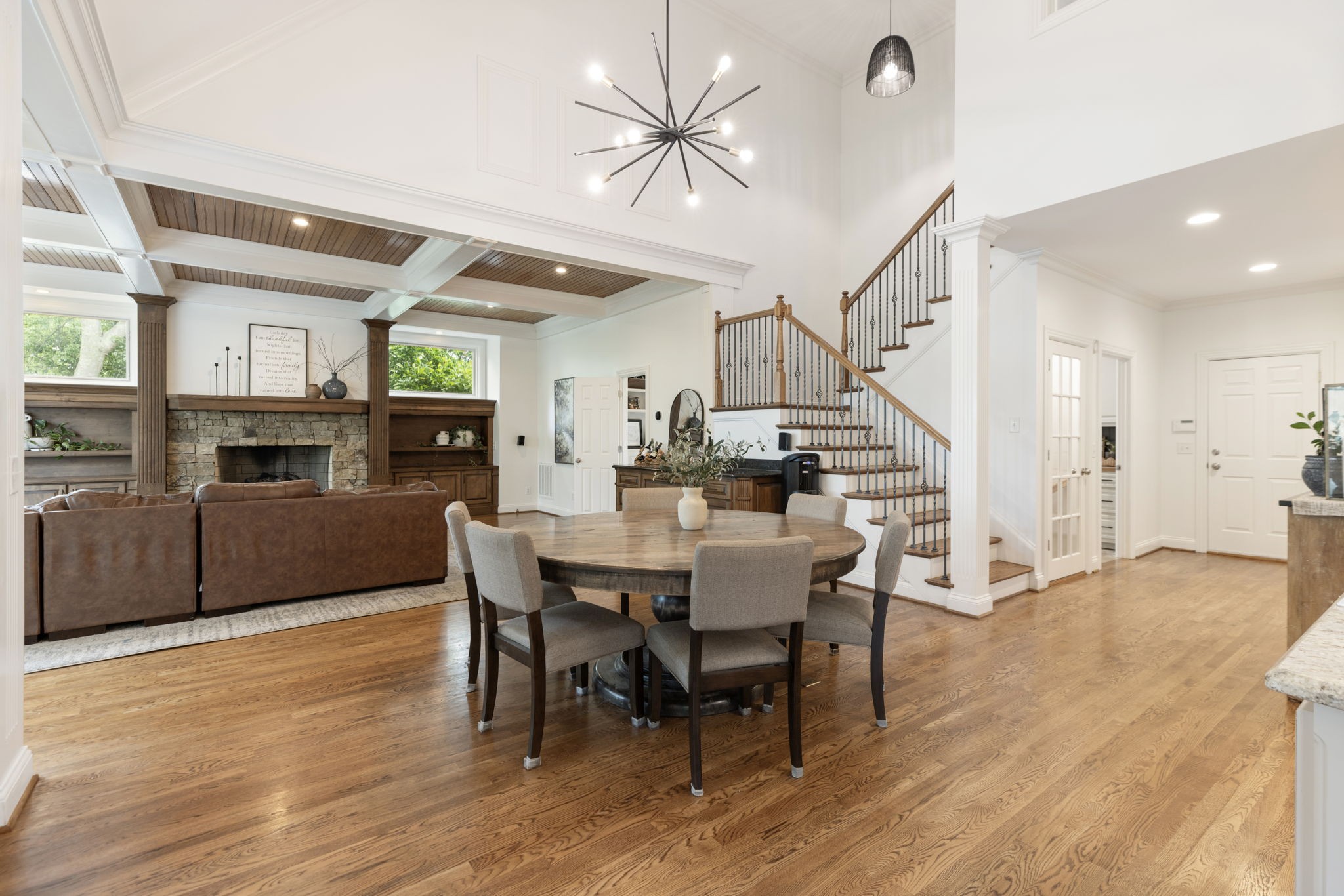8218 Holly Road Brentwood, TN 37027 - Photo 14 of 50