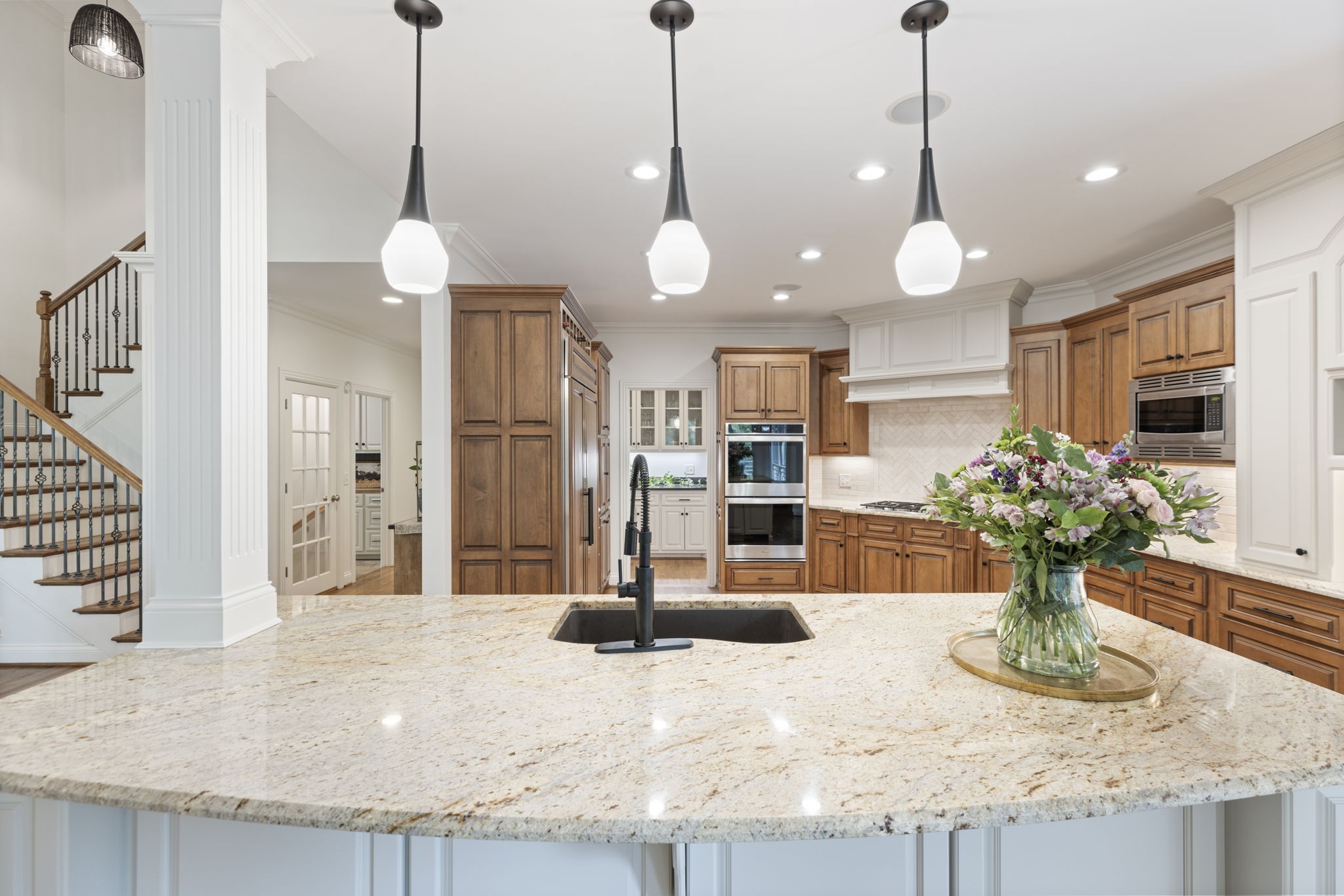 8218 Holly Road Brentwood, TN 37027 - Photo 9 of 50