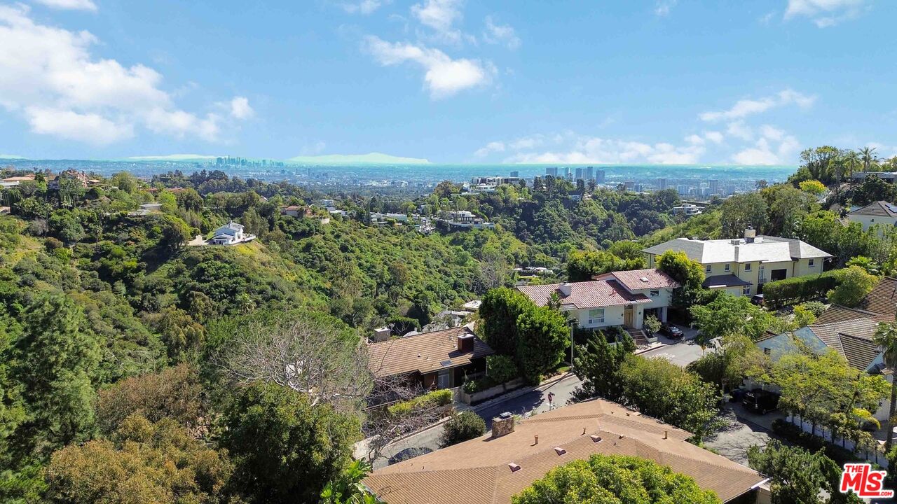 1133 Somera Road Los Angeles, CA 90077 - Photo 43 of 44